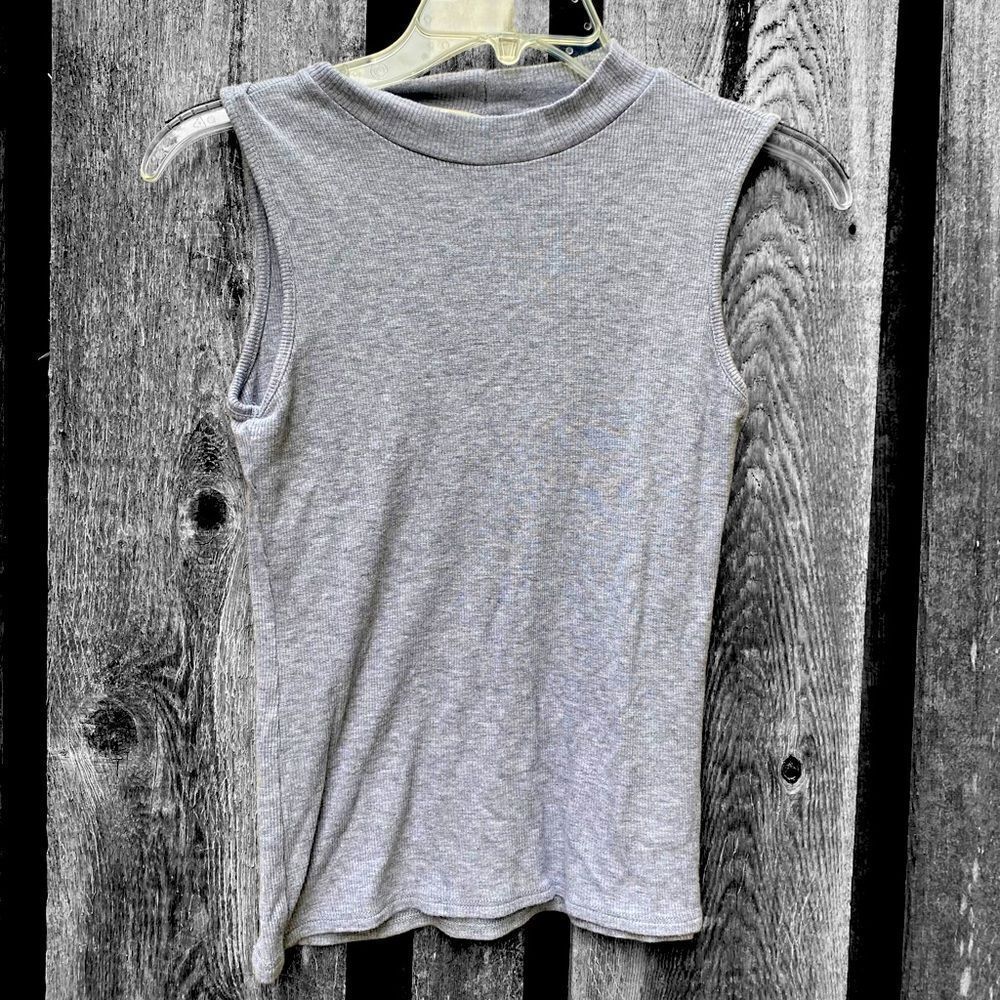 Miami Grey Knit Sleeveless Tank Size Medium